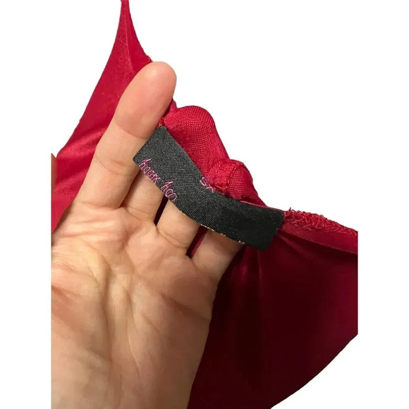 Abyss by Abby Elle Gown with long tail Size XS - Picture 13 of 14